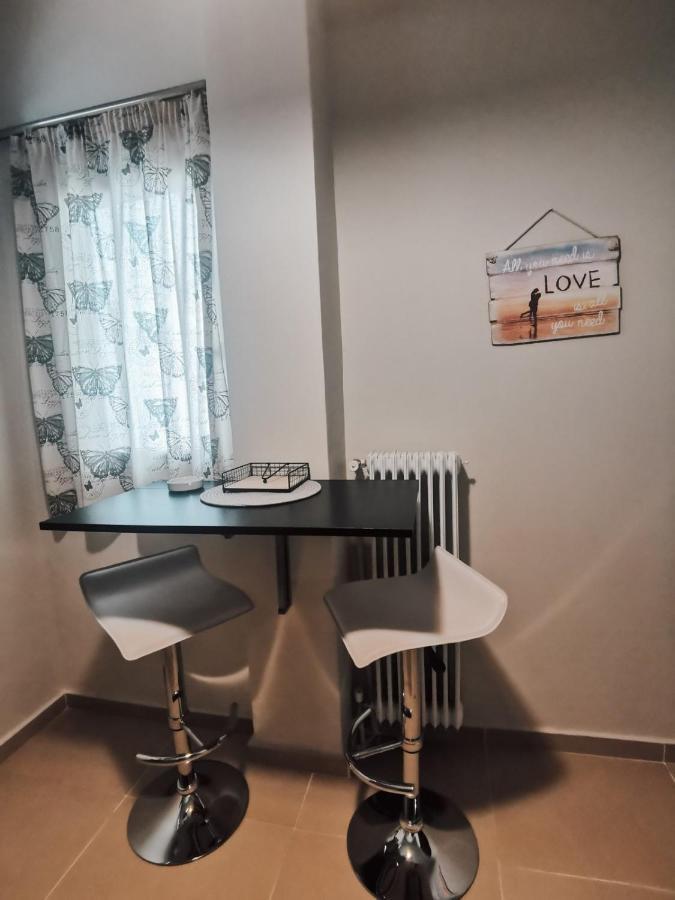 Efrosini'S By The Sea Apartment Chalkís エクステリア 写真
